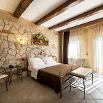 Don Luis Castel Di Sangro