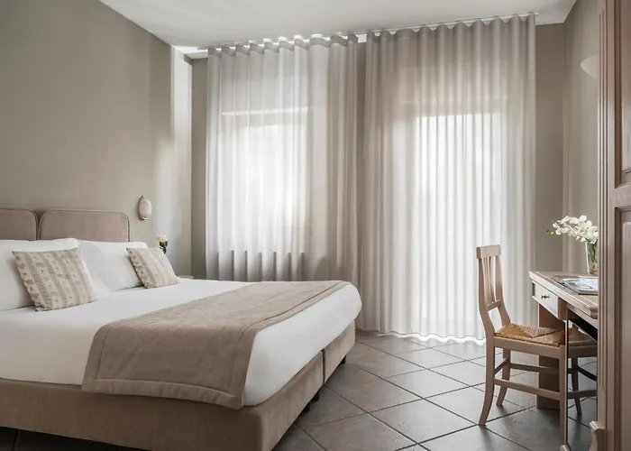 多恩路易斯酒店