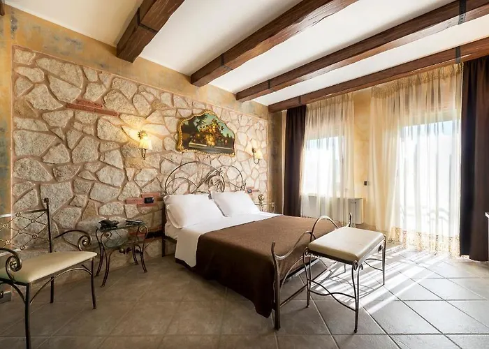 Don Luis Castel Di Sangro